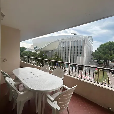 Apartamento Le Président 100 M De La *